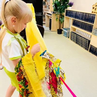 Photo 5434001470988089535 Y