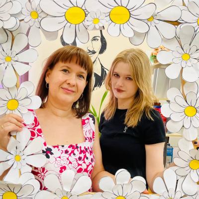 Photo 5434001470988089677 Y